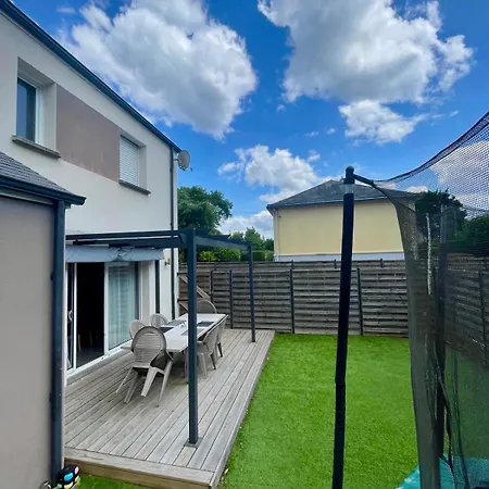 Maison Familiale A Nantes 奥尔沃